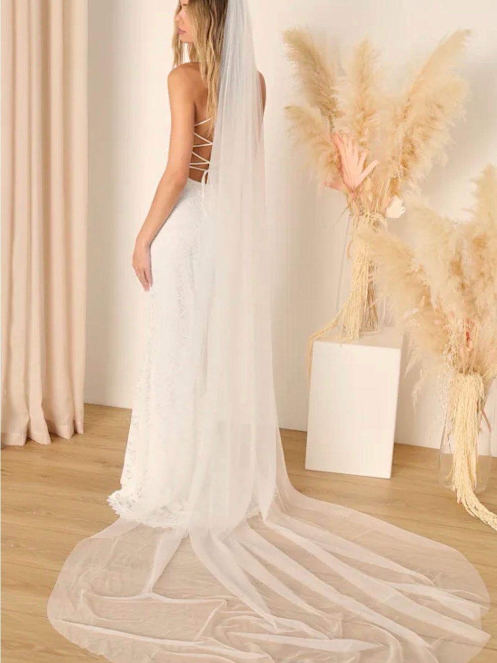 Lulu's White Bridal Veil Long Chapel Train Hair Accessory